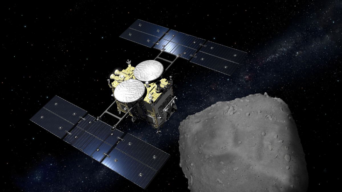 Sonde passiert Brocken ganz nah: Japan gelingt wichtiger Test für Asteroidenabwehr