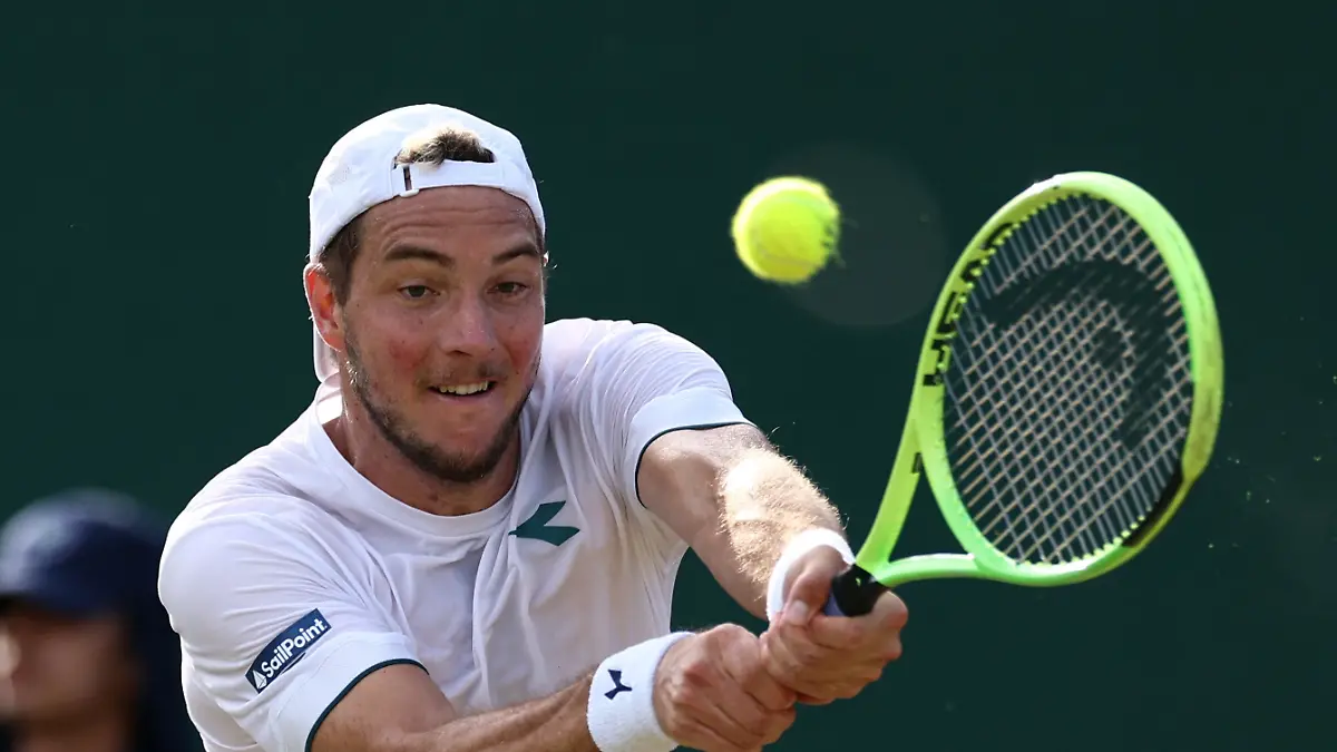 Tennis-Wimbledon-All-England-Lawn-Tennis-and-Croquet-Club-London-Britain-July-5-2026-Germany-s-Jan-Lennard-Struff-in-action-during-his-fourth-round-match-against-Poland-s-Hubert-Hurkacz-REUTERS-Toby-Melville