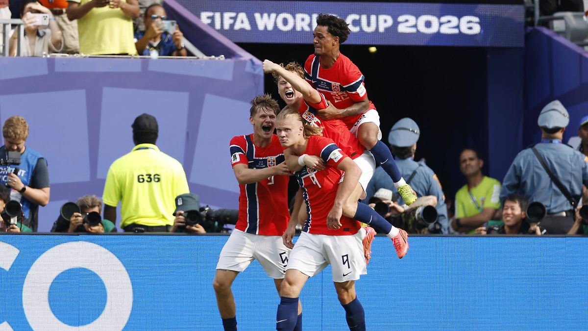 Norwegen mit großer WM-Sensation : Torwart-Hexer und Tor-Monster Haaland fressen Brasilien auf