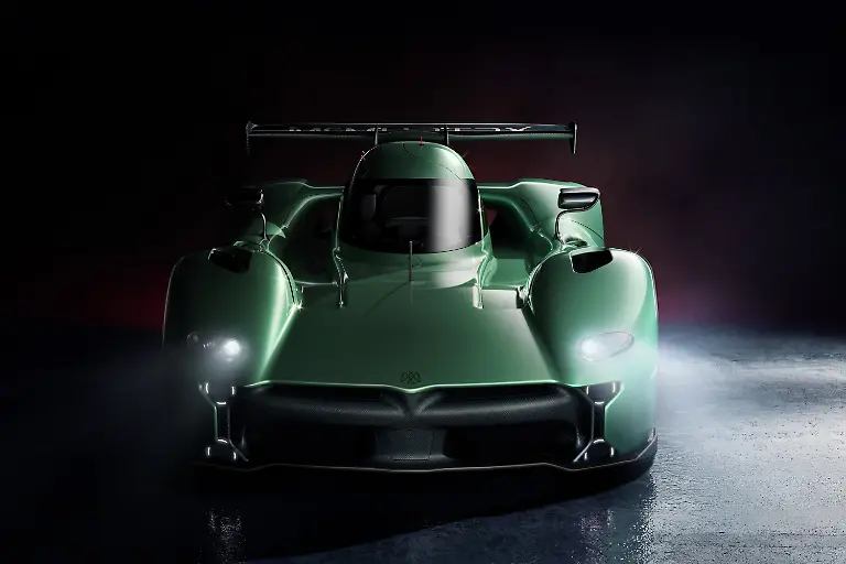 5._McMurtry_Speirling_-_studio_front_profile