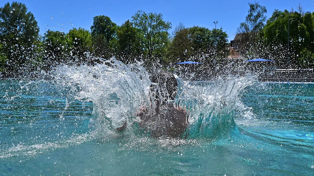 Der-Schwimmbadbesuch-ist-im-Juni-teurer-geworden-als-noch-vor-einem-Jahr