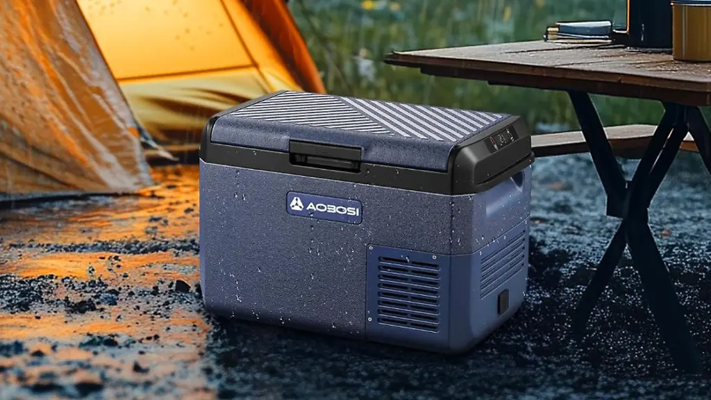 Bleibt-auch-im-Regen-cool-Die-Kuehlbox-von-Aaobosi-ist-spritzwasserfest