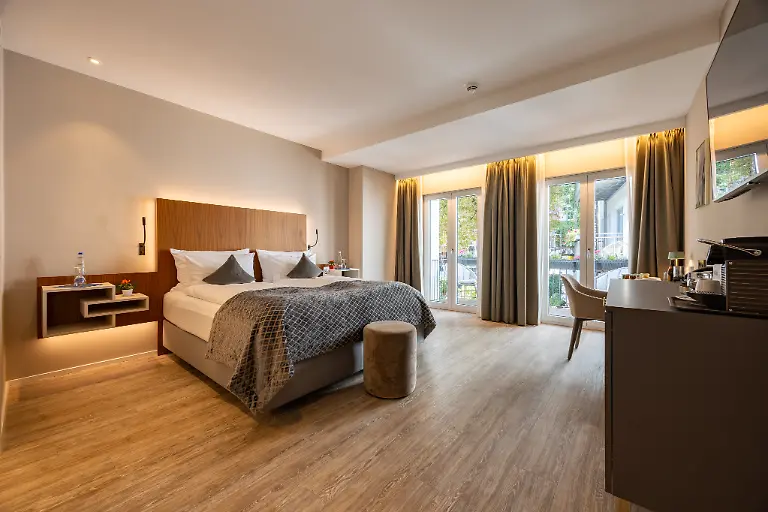 Maximilian Munich 1
