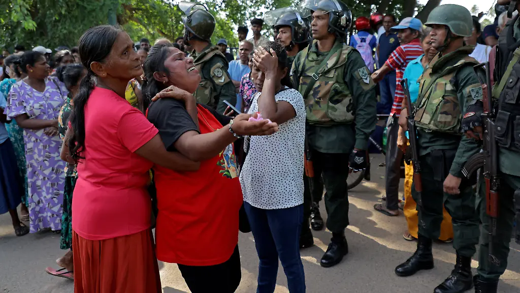 Relatives-of-inmates-react-outside-Negombo-Prison-following-clashes-between-two-groups-of-inmates-in-the-coastal-town-of-Negombo-Sri-Lanka-July-6-2026