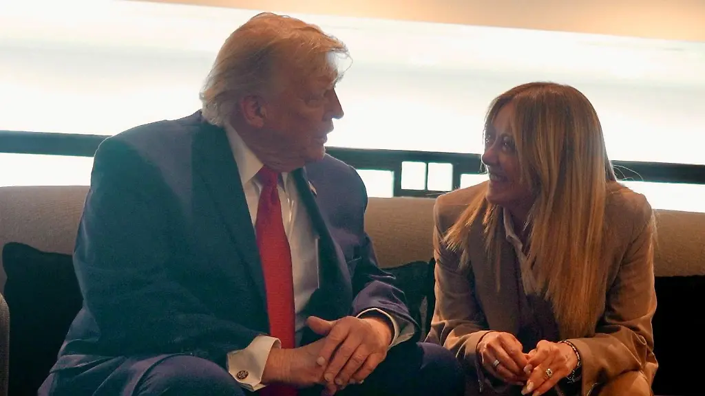 U-S-President-Donald-Trump-speaks-to-Italian-Prime-Minister-Giorgia-Meloni-on-the-sidelines-of-the-G7-Summit-in-Evian-les-Bains-France-June-17-2026-Italian-Prime-Ministry-Handout-via-REUTERS-THIS-IMAGE-HAS-BEEN-SUPPLIED-BY-A-THIRD-PARTY-MANDATORY-CREDIT-NO-RESALES-NO-ARCHIVES