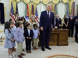 Bild: Inflation belastet US-Bürger: Trump gibt Startschuss für nach ihm benannte Kinder-Aktiendepots