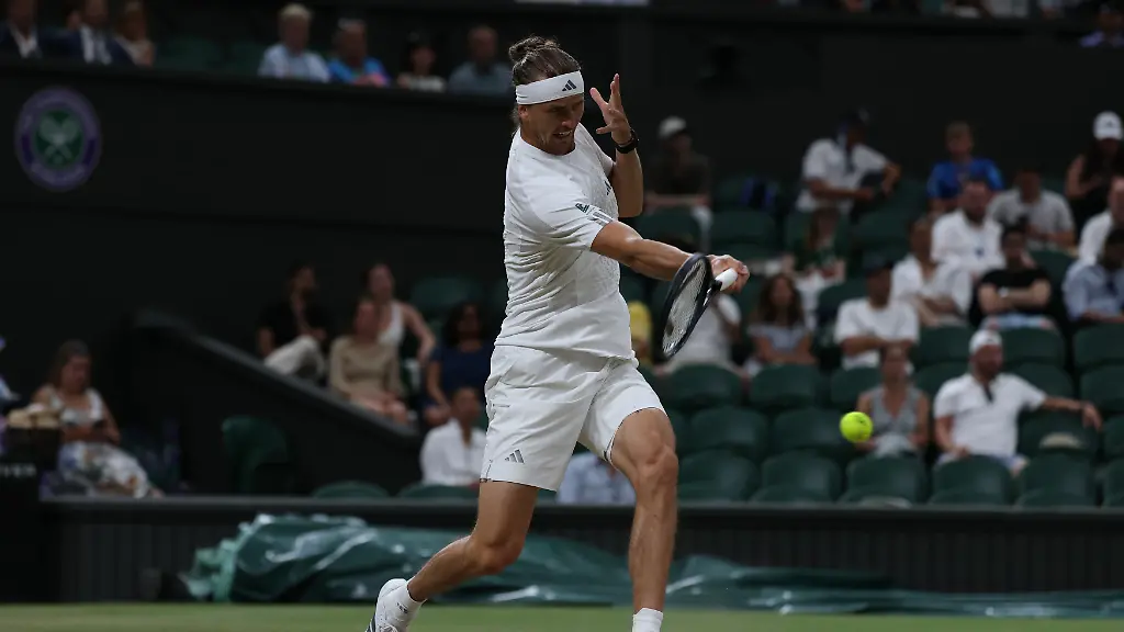 6th-July-2026-All-England-Lawn-Tennis-and-Croquet-Club-London-England-Wimbledon-Tennis-Tournament-Day-Eight-Alexander-Zverev-GER-with-a-forehand-shot-to-Jiri-Lehecka-CZE