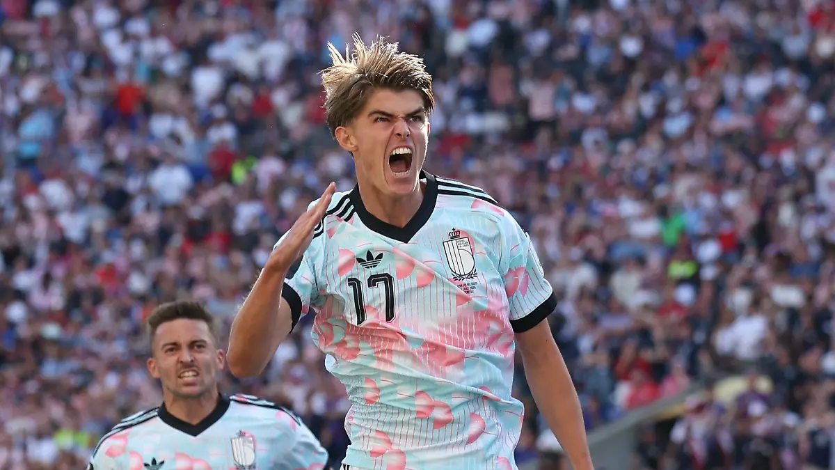 Fussball-Maenner-WM-2026-USA-Belgien-Finalrunde-Achtelfinale-Seattle-Stadion-Der-Belgier-Charles-De-Ketelaere-jubelt-nach-seinem-Tor-zum-0-1