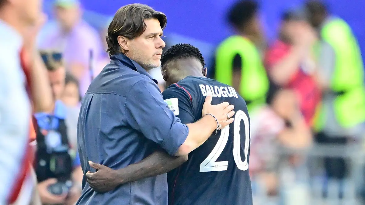 USA-vs-Belgium-FIFA-World-Cup-WM-Weltmeisterschaft-Fussball-2026-SEATTLE-UNITED-STATES-OF-AMERICA-JULY-06-Pochettino-Mauricio-head-coach-of-USA-Balogun-Folarin-forward-of-USA-pictured-during-the-FIFA-World-Cup-2026-round-of-16-match-between-the-United-States-of-America-and-Belgium-at-the-Lumen-Field-stadium-on-July-6-2026-in-Seattle-United-States-of-America-06-07-2026-Seattle-United-States-of-America-PUBLICATIONxNOTxINxFRAxBEL-Copyright-xJanxDexMeuleneirx