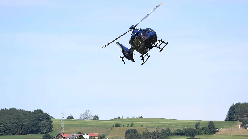 Aus-der-Luft-messen-Experten-die-Radioaktivitaet-am-Boden-Nun-wird-fuer-den-Ernstfall-in-Schwaben-geprobt