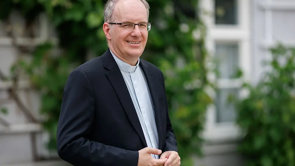 Der-neue-Eichstaetter-Bischof-heisst-Christian-Wuertz