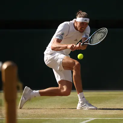 Tennis-Wimbledon-All-England-Lawn-Tennis-and-Croquet-Club-London-Britain-July-7-2026-Germany-s-Alexander-Zverev-in-action-during-his-fourth-round-match-against-Czech-Republic-s-Jiri-Lehecka-REUTERS-Marko-Djurica