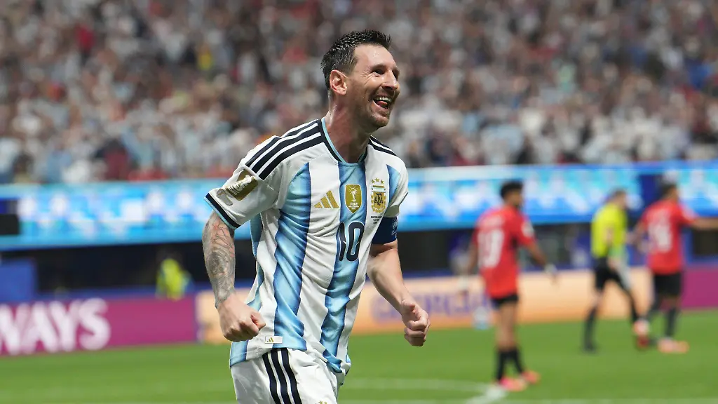 Argentina-s-Lionel-Messi-10-celebrates-the-third-goal-of-his-team-during-the-World-Cup-round-of-16-soccer-match-between-Argentina-and-Egypt-in-Atlanta-Tuesday-July-7-2026