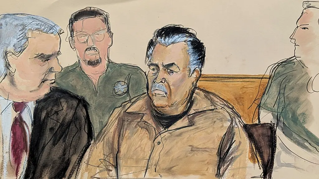 In-this-courtroom-sketch-Ismael-Zambada-Garcia-El-Mayo-center-is-seated-beside-his-defense-attorney-Frank-Perez-left-in-Federal-court-in-the-Brooklyn-borough-of-New-York-Friday-Sept-13-2024