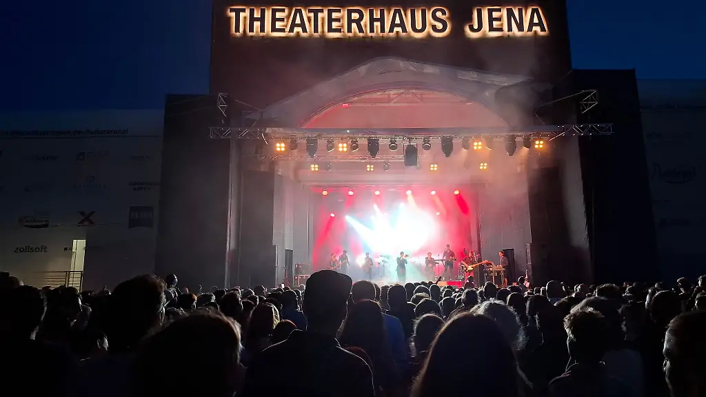 Die-Jenaer-Kulturarena-zieht-alljaehrlich-Zehntausende-Menschen-an