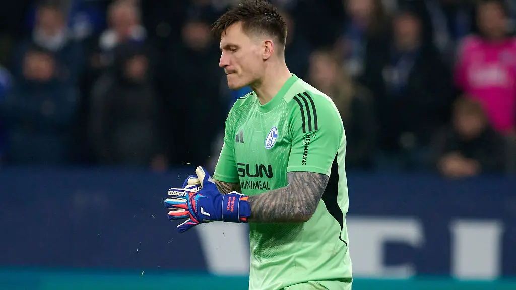 Kevin-Mueller-gehoert-auch-in-der-kommenden-Saison-zum-Kader-des-FC-Schalke-04