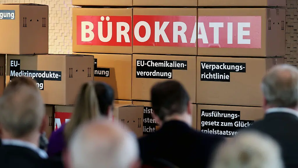 Der-Saechsische-Normenkontrollrat-sieht-Fortschritte-beim-Buerokratieabbau-Symbolbild