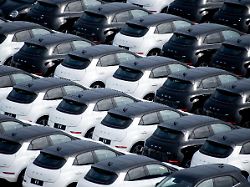 Exportzahlen wachsen deutlich: China schwächelt auf heimischem Automarkt