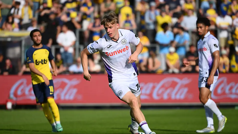 Royale-Union-Saint-Gilloise-v-RSC-Anderlecht-Jupiler-Pro-League-Champions-Play-Off-BRUSSELS-BELGIUM-MAY-24-De-Cat-Nathan-midfielder-of-RSC-Anderlecht-during-the-Jupiler-Pro-League-Champions-Play-Off-match-between-Royale-Union-Saint-Gilloise-and-RSC-Anderlecht-on-May-24-2026-in-Brussels-Belgium-24-05-2026-Brussels-Belgium-PUBLICATIONxNOTxINxFRAxBEL-Copyright-xVincentxKalutx