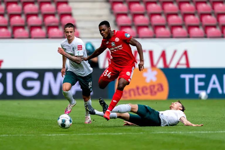 379ff90ce7a05065cf315c9e6b83770e