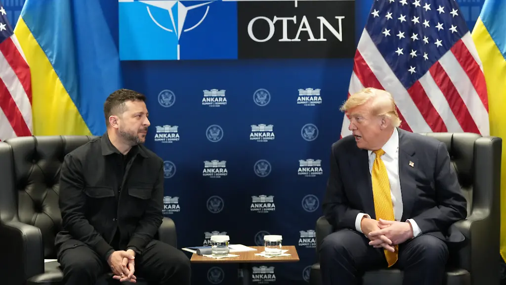 US-Praesident-Donald-Trump-trifft-sich-am-Rande-des-NATO-Gipfels-mit-dem-ukrainischen-Praesidenten-Wolodymyr-Selenskyj