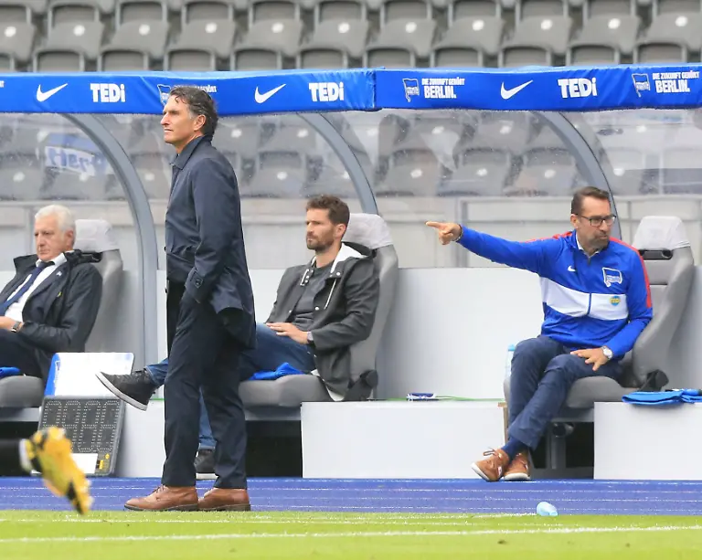 27c21501c8e7e6a4f15a5c8e1183cb2e