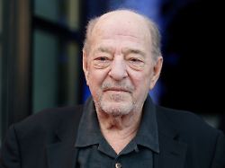 Der Komponist Ralph Siegel Kommt Zur Premiere Des Musicals N Bisschen Frieden