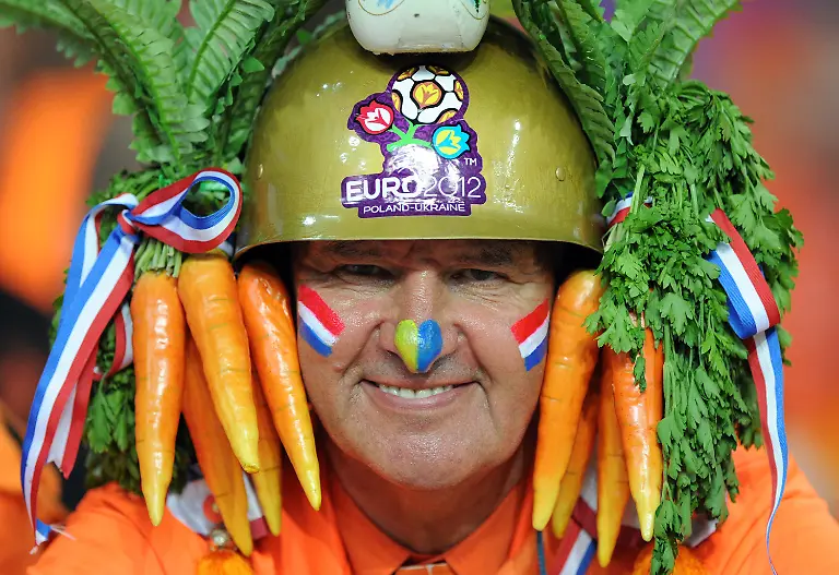 ITAR-TASS-KHARKIV-UKRAINE-JUNE-17-2012-A-Dutch-fan-seen-during-a-Euro-2012-Group-B-football-match-between-Portugal-and-the-Netherlands-at-Metalist-Stadium-Portugal-won-the-game-2-1