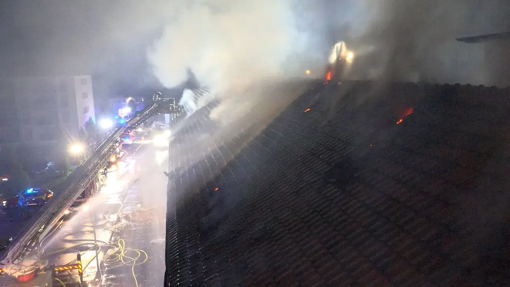 In-der-Nacht-zum-28-Juni-ist-die-Feuerwehr-in-Saarlouis-zu-einem-Grosseinsatz-gerufen-worden