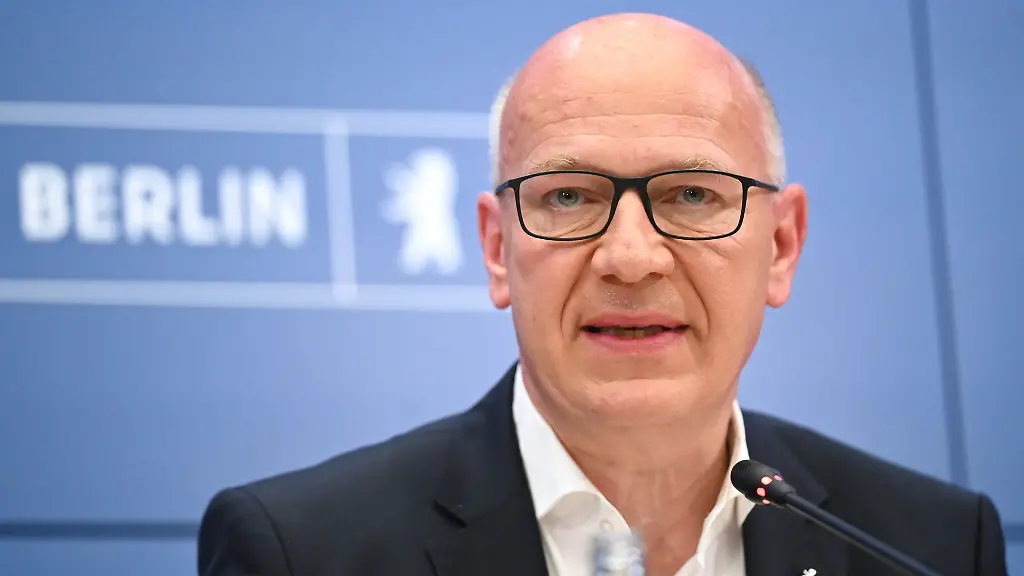 Berlins-Regierender-Buergermeister-Kai-Wegner-CDU-steht-weiter-in-der-Kritik