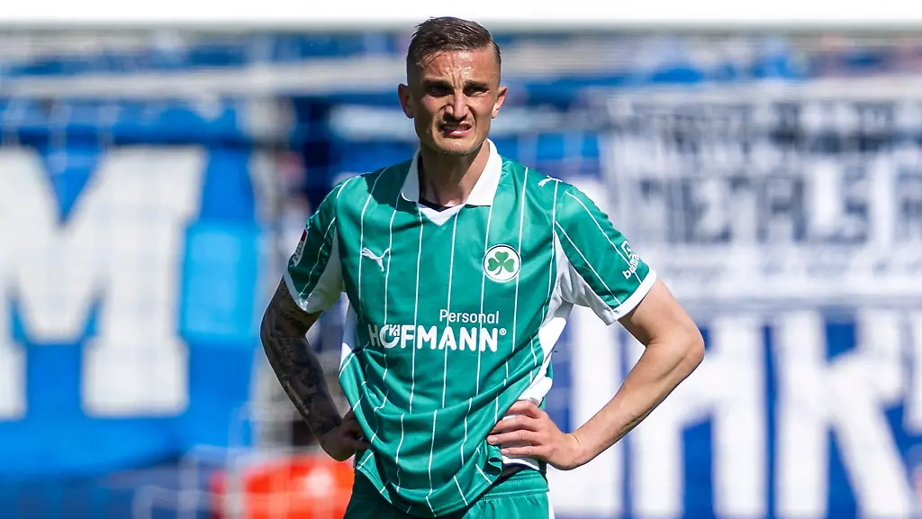 Philipp-Ziereis-steht-angeblich-vor-seinem-Abschied-aus-Fuerth