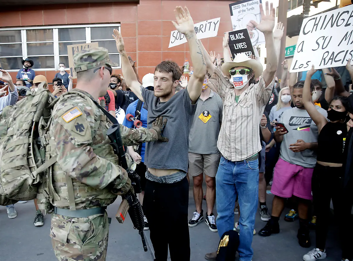 eaa7797cbf220563eec770b2f6903be4