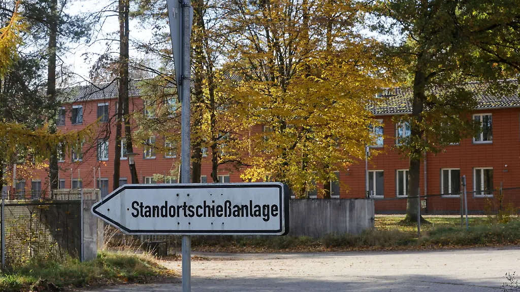 Ziehen-in-der-ehemaligen-Graf-Stauffenberg-Kaserne-in-Sigmaringen-bald-wieder-Soldaten-ein-Archivbild