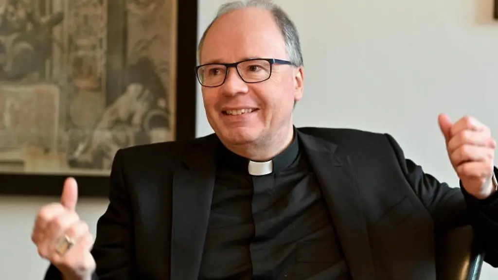 Der-Trierer-Bischof-Stephan-Ackermann