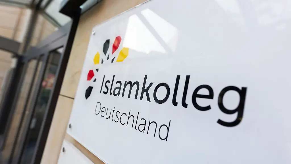 Die-vom-Bund-gefoerderte-Ausbildung-des-Islamkollegs-ist-hierzulande-einzigartig