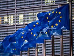 Bild: Missbrauchsmaterial im Internet: EU-Parlament stimmt nun doch für umstrittene Chatkontrolle