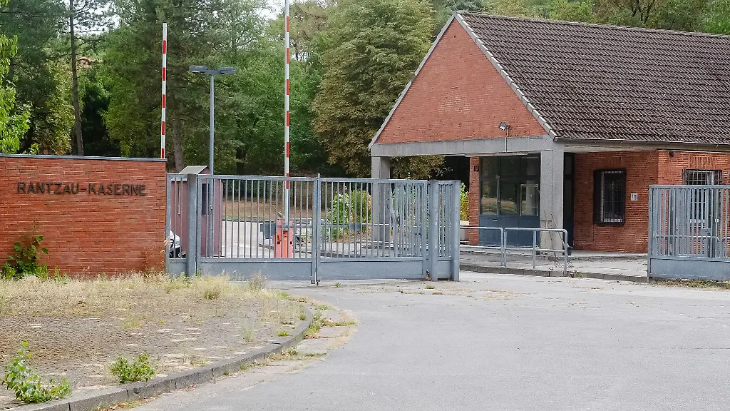 Die-Bundeswehr-hat-konkretes-Interesse-die-ehemalige-Rantzau-Kaserne-wieder-in-Betrieb-zu-nehmen