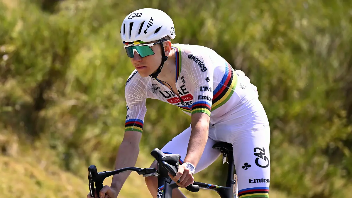 Slovenian-Tadej-Pogacar-of-UAE-Team-Emirates-XRG-pictured-in-action-during-stage-6-of-the-2026-Tour-de-France-cycling-race-a-stage-of-186-km-from-Pau-to-Gavarnie-Gedre-on-Thursday-09-July-2026-The-113th-edition-of-the-Tour-de-France-starts-on-Saturday-4-July-in-Barcelona-Spain-and-will-finish-in-Paris-France-on-the-26th-of-July