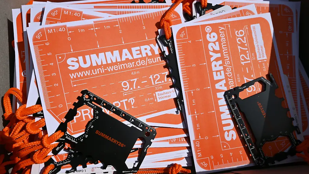 Bei-der-Jahresschau-Summaery-26-praesentieren-Studierende-mehr-als-150-Projekte