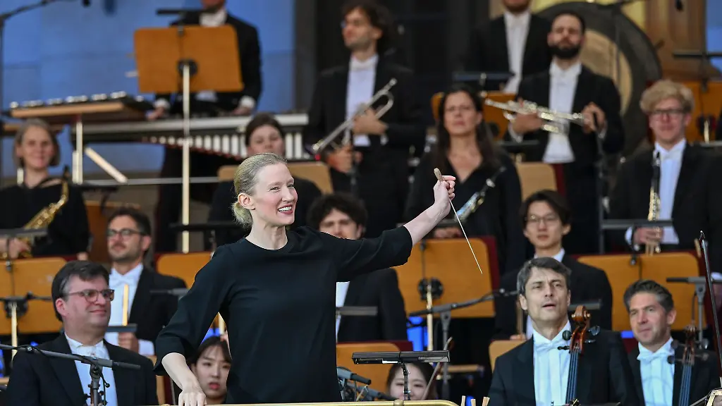 Der-Abend-stand-unter-der-Leitung-von-Joana-Mallwitz