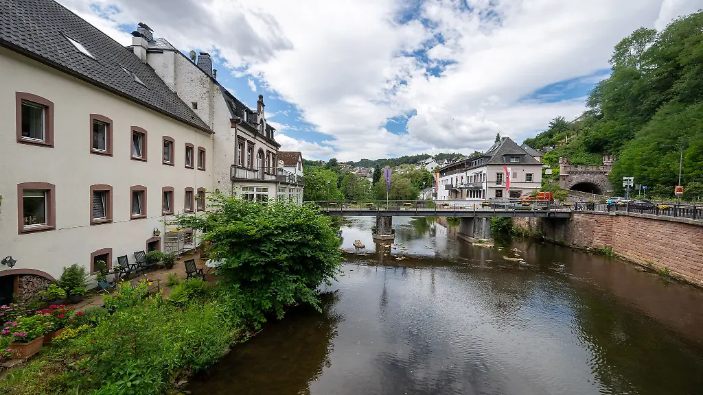 Rund-90-Prozent-der-kommunalen-Schaeden-im-Eifelkreis-Bitburg-Pruem-sind-heute-behoben-Archivbild
