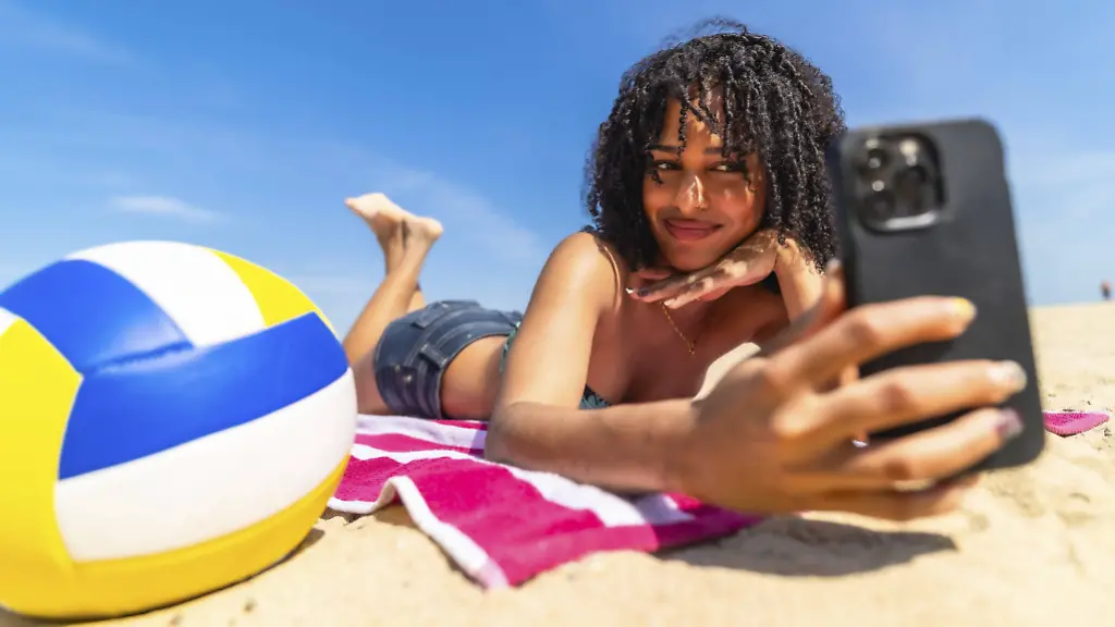 Wer-beim-Roaming-ein-paar-Punkte-beachtet-nutzt-sein-Smartphone-auch-im-Urlaub-sorglos