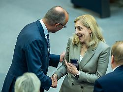 Personalkarussell in der Union: Warken wird Kanzleramtschefin - Linnemann Gesundheitsminister