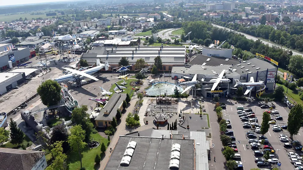 Die-Lok-steht-auf-dem-Gelaende-des-Technik-Museums-Speyer