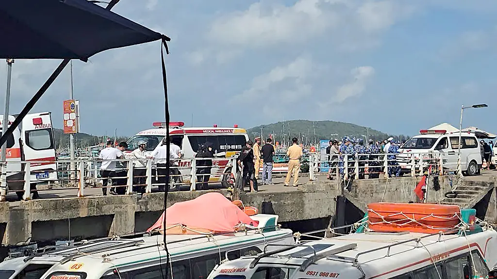 Ambulances-line-up-on-a-pier-to-help-victims-of-a-boating-accident-after-a-tourist-vessel-capsized-off-Phu-Quoc-Island-in-southern-Vietnam-s-An-Giang-Province-on-July-11-2026-At-least-15-people-were-killed-when-a-tourist-boat-capsized-off-an-island-in-Vietnam-s-south-state-media-reported-on-July-11