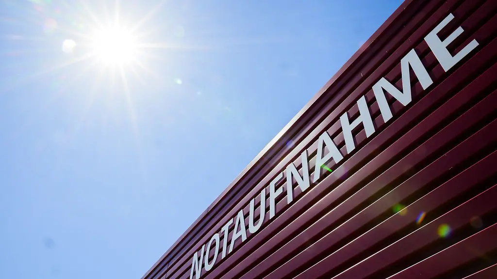 Wenn-die-Sonne-ueber-Tage-brennt-und-die-Temperaturen-gen-40-Grad-klettern-kann-das-Kliniken-vor-Probleme-stellen