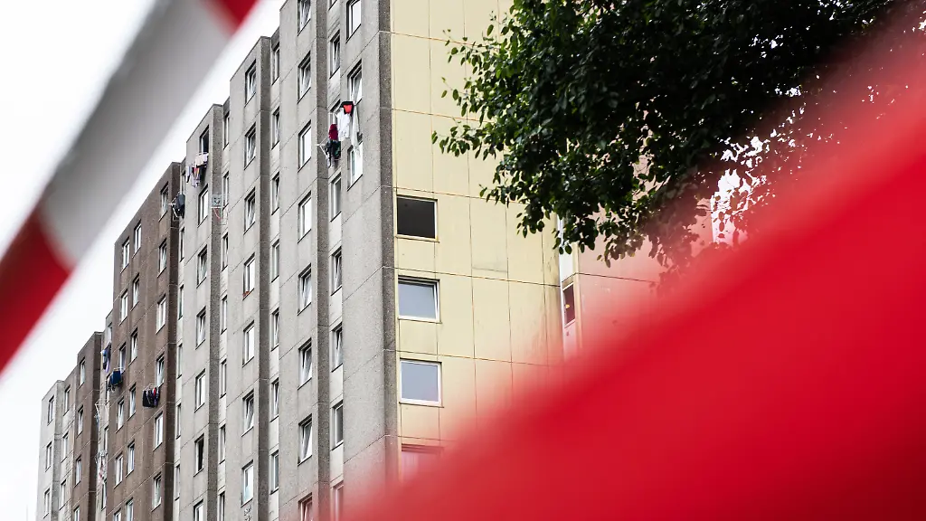 1b3c4044929ccb0a04ff3a7017fb3f61