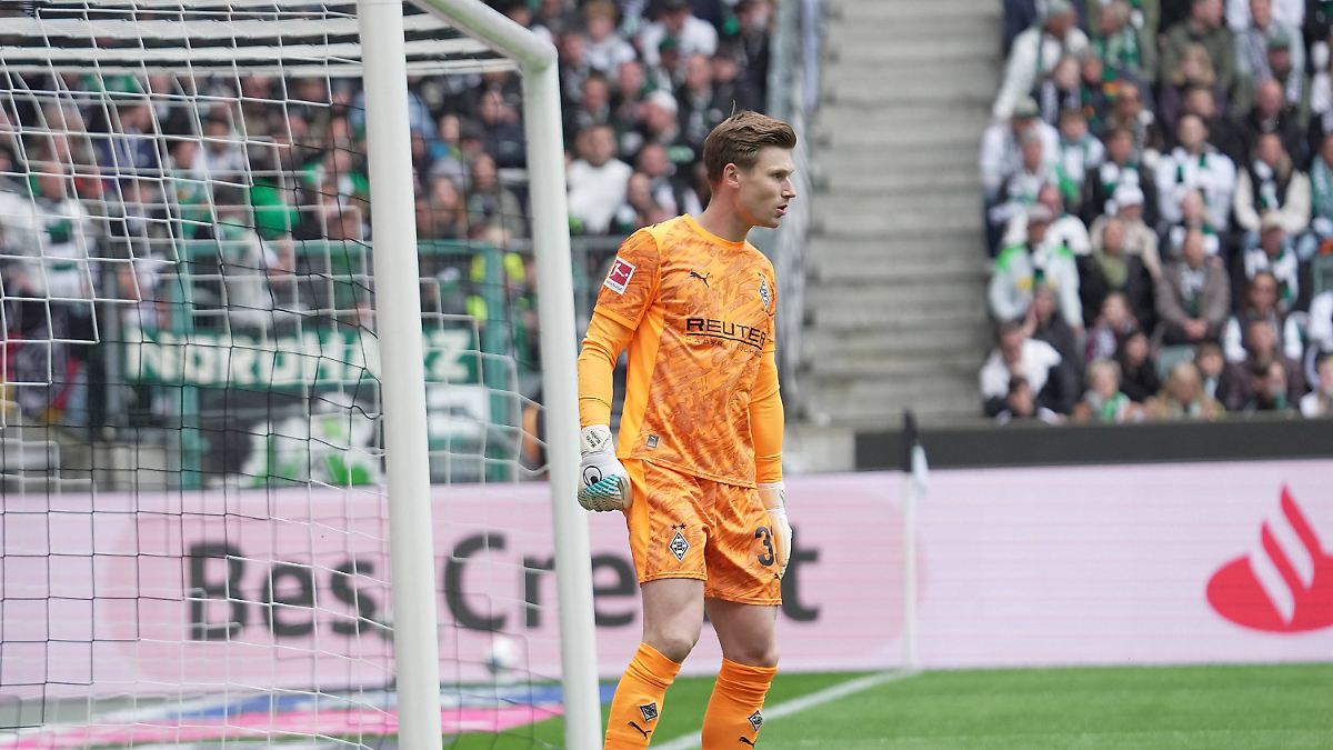 Transfer ticker: Nico Elvedi and Moritz Nicolas to stay at Borussia ...