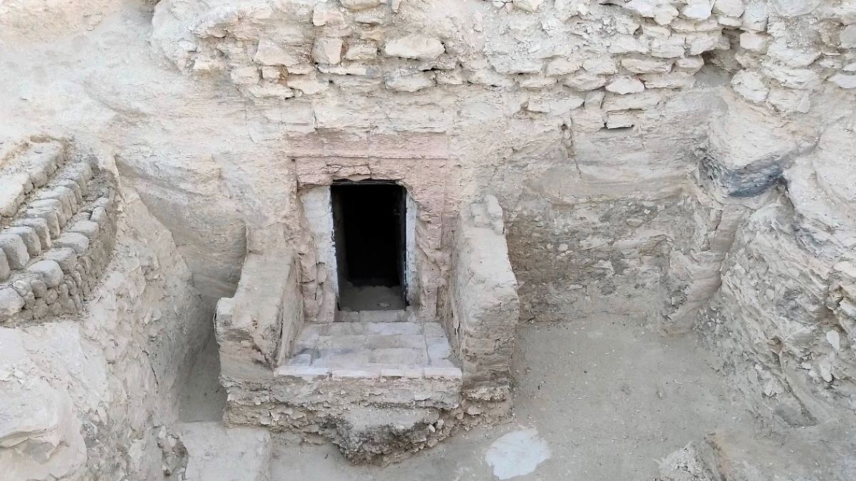 Archäologen legen 3000 Jahre alte Grabstätte frei