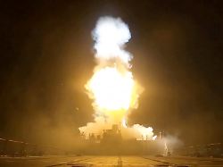 Nach Angriffen auf Frachter: US-Militär startet weitere Angriffe im Iran